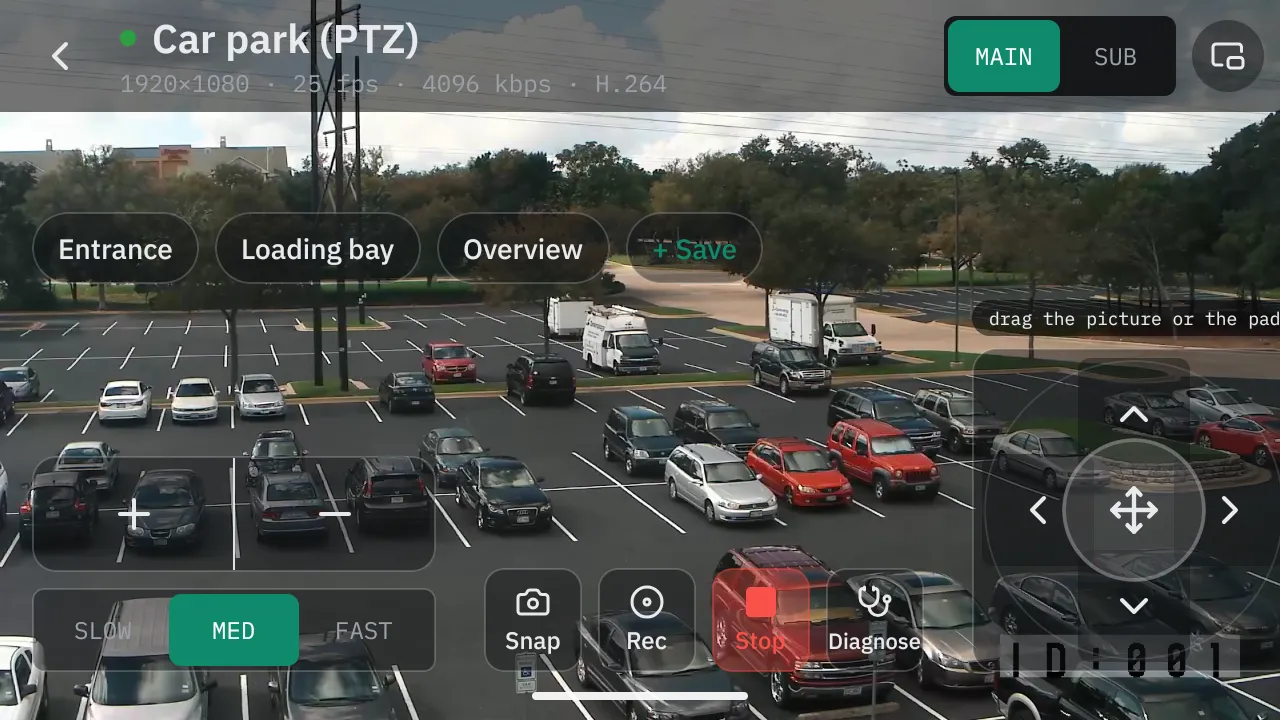 Live view on an Android phone held sideways: the picture fills the screen with the presets, speed, zoom and pan-tilt pad drawn over it.